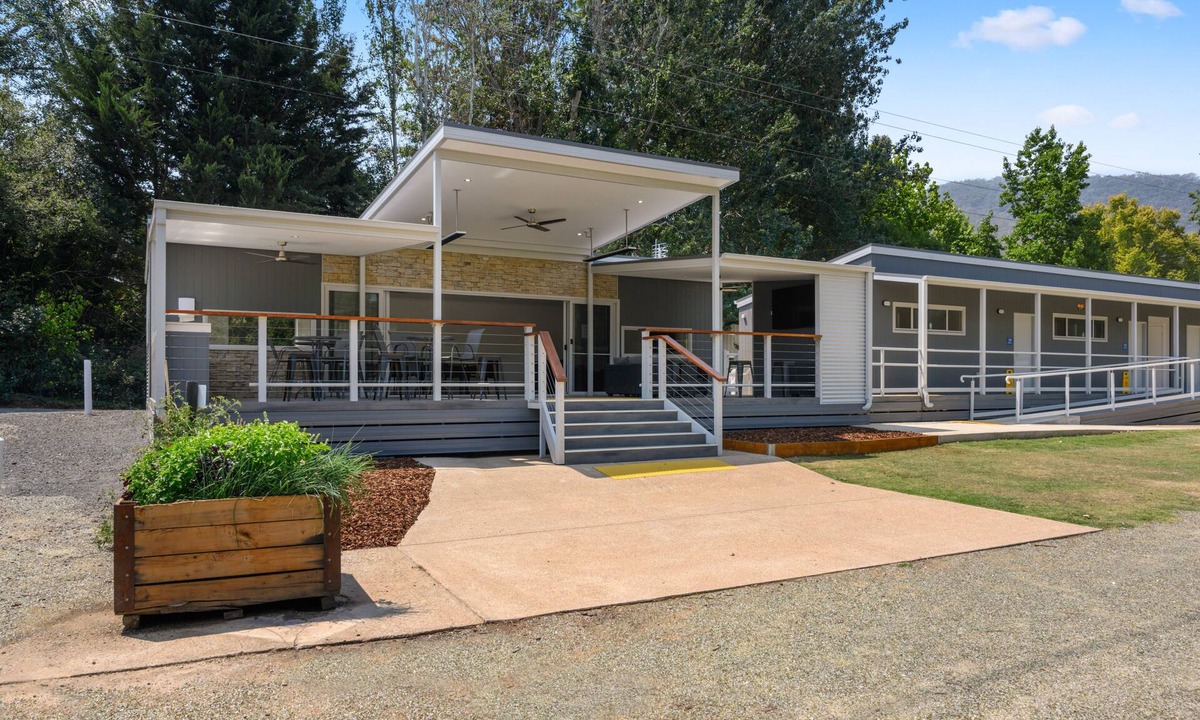Bright Cabin | Bright Riverside Holiday Park