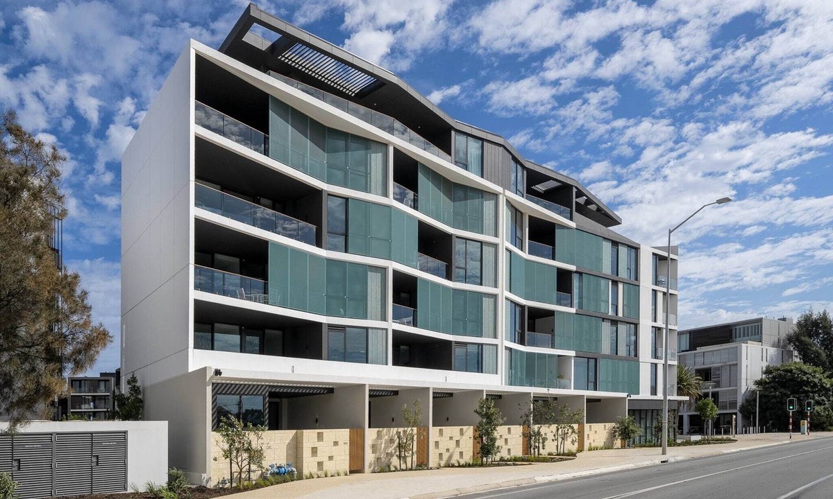 North Fremantle Apartment | Bright Studio Stay in North Fremantle with Views
