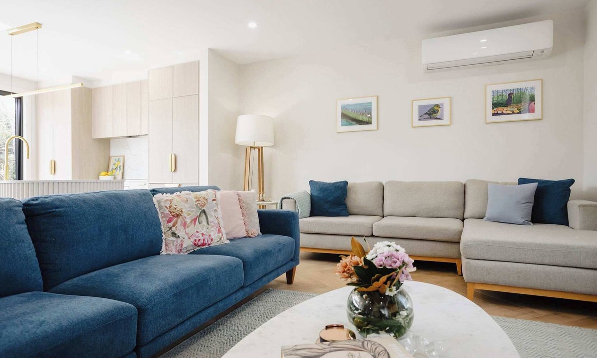Brighton House | Brighton Coastal Hideaway with Free Parking