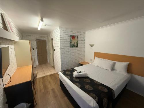 Midland Hotel | Budget Motel