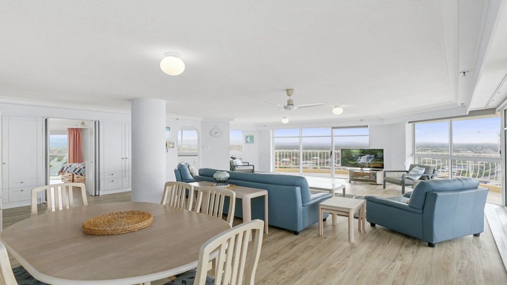 Miami Apartment | Burleigh Surf Spectacular Views from all Rooms
