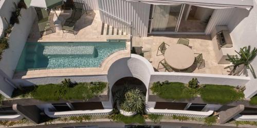 Burleigh Heads Villa | Cala By Khove