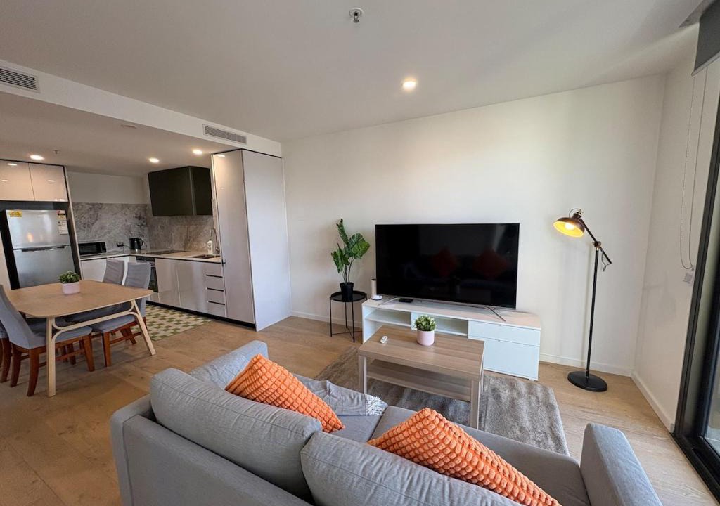 City West Apartment | Canberra CBD modern new 2B apartment free Parking
