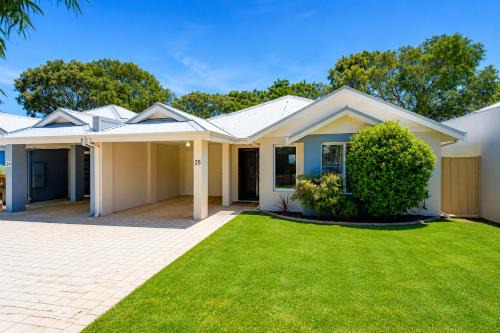 Broadwater House | Cape View Beach Cottage Winter Getaway