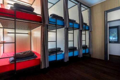 Northbridge Hostel | Capsule Hostel Perth - note - Valid passport required to check-in