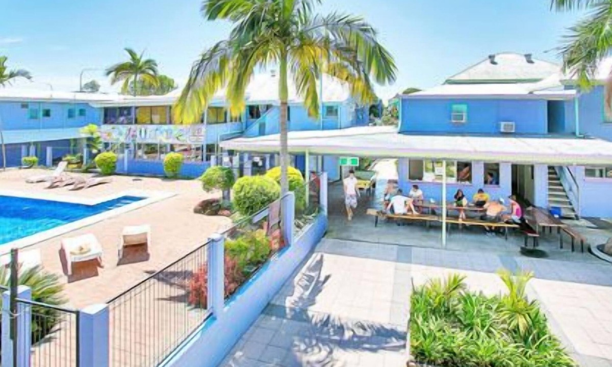 Cairns Hostel | Caravella Backpackers