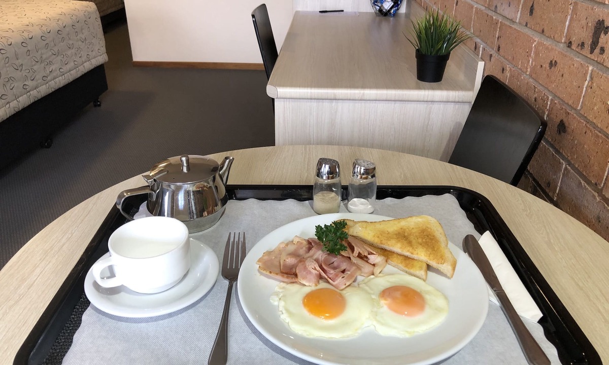 Cardiff Hotel | Cardiff Motor Inn