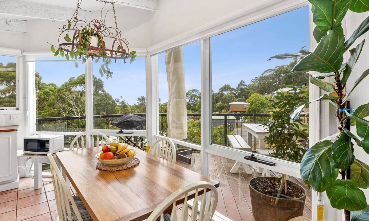Lorne Cottage | Carinya Cottage - Tranquil Retreat