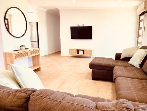 Exmouth House | Carpenter Cottage