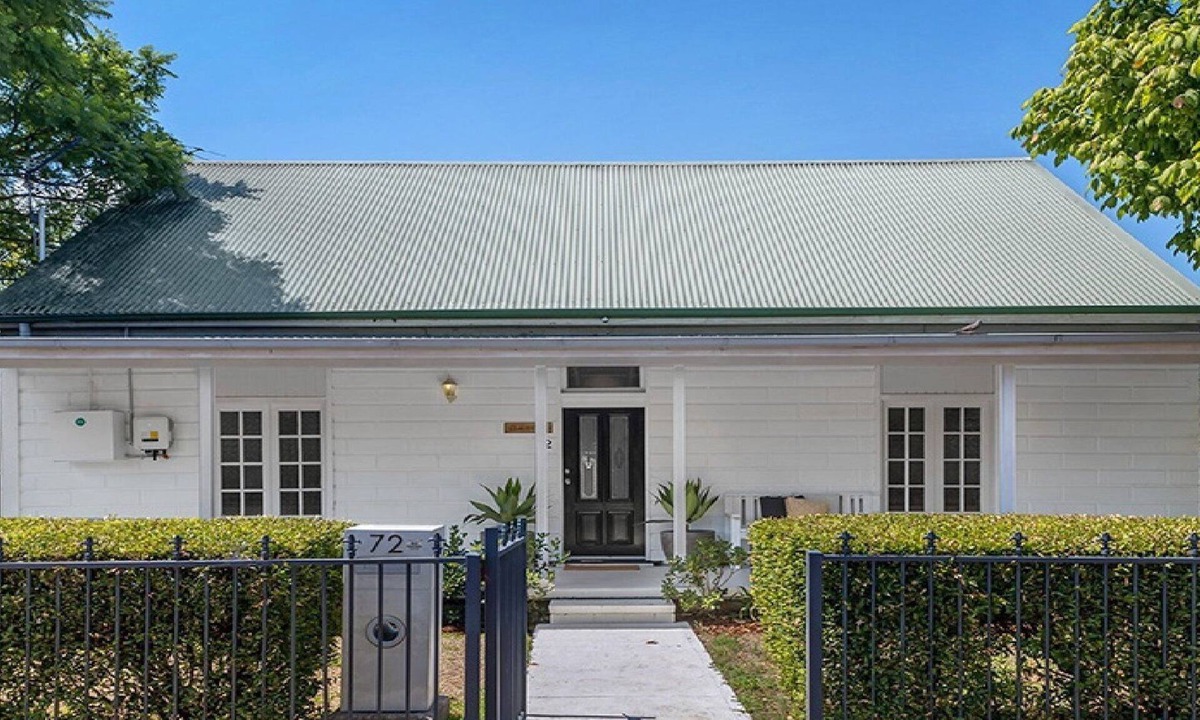 Singleton House | Casita - Modern 4 bedroom cottage in heart of Singleton