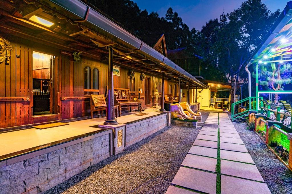 Vattavada Resort | Castillo De Woods , The Private Luxury Villa , 8 BHK, Vattavada