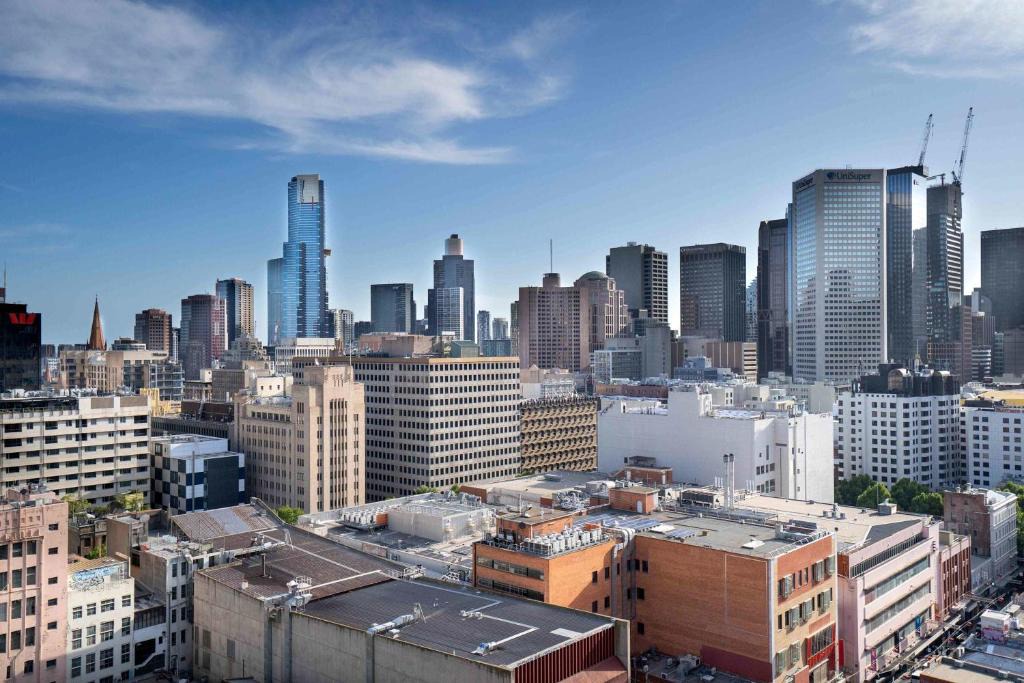 Chinatown Apartment | CBD City View Mantra 2B1B APT