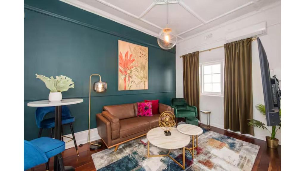 West Perth Apartment | Central 1BDR APT in West Perth with Parking