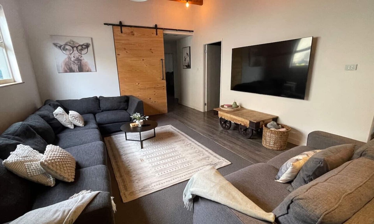 Jindabyne House | Central, Fun & Cozy!