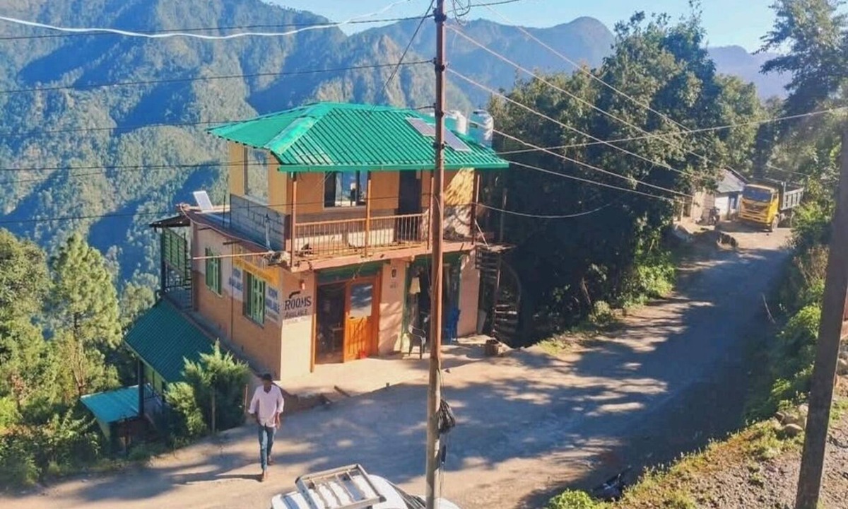 Bhimtal Hotel | Charming 1-bedroom hotel in beautiful Bhimtal with WiFi