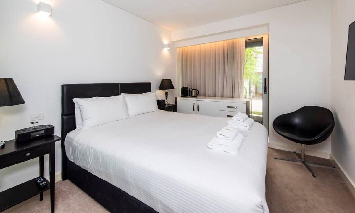 Northbridge Apartment | Charming Apartment with Stunning Rooftop