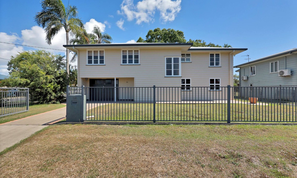 South Mackay House | Charming Coastal Home in South Mackay