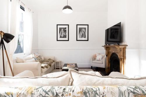 Launceston CBD House | Charming Cottage in a Great Location