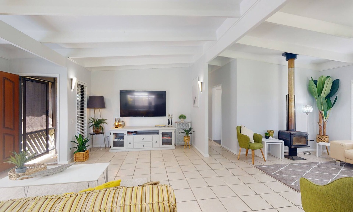 Caboolture House | Chelsea A place to rest!