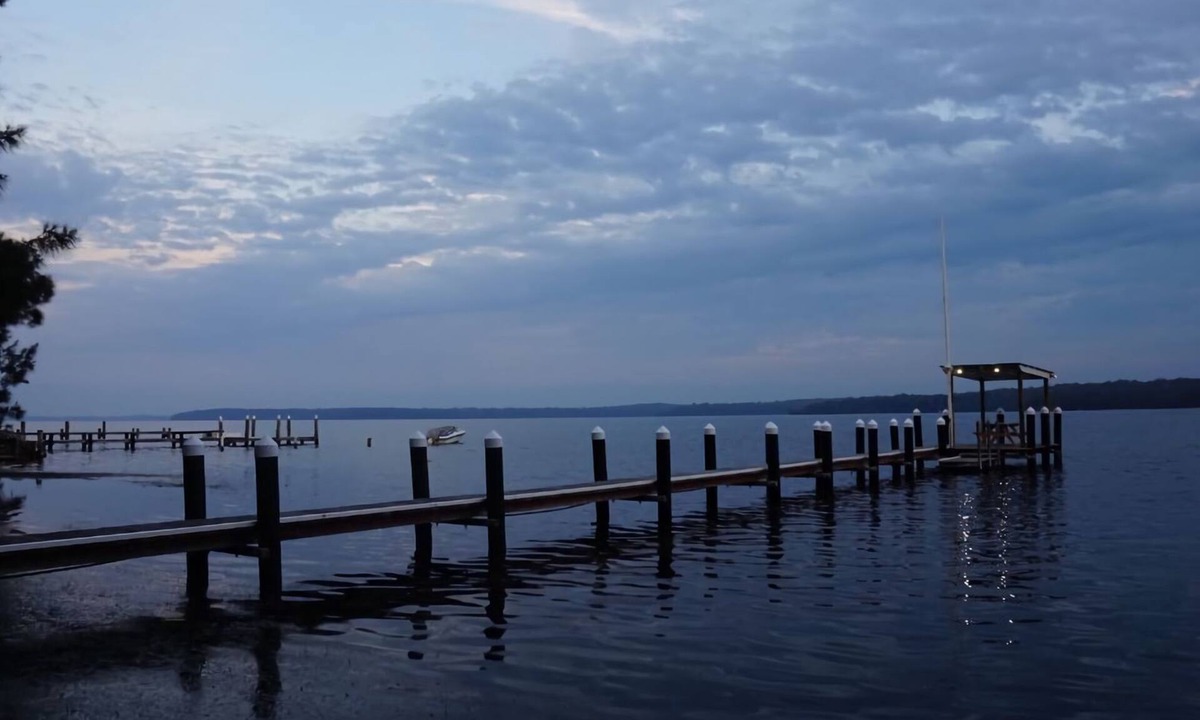 Basin View House | Chill Out the Basin by Jervis Bay Breaks