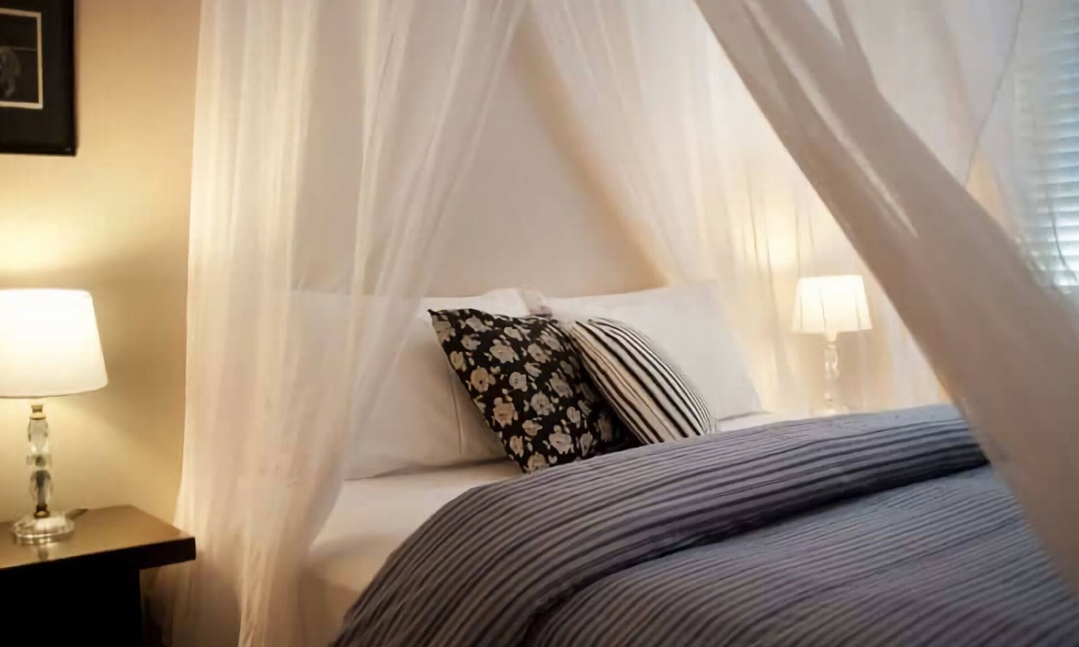 Daylesford Cottage | Circa Ruby Mint Daylesford ~ Town Centre!