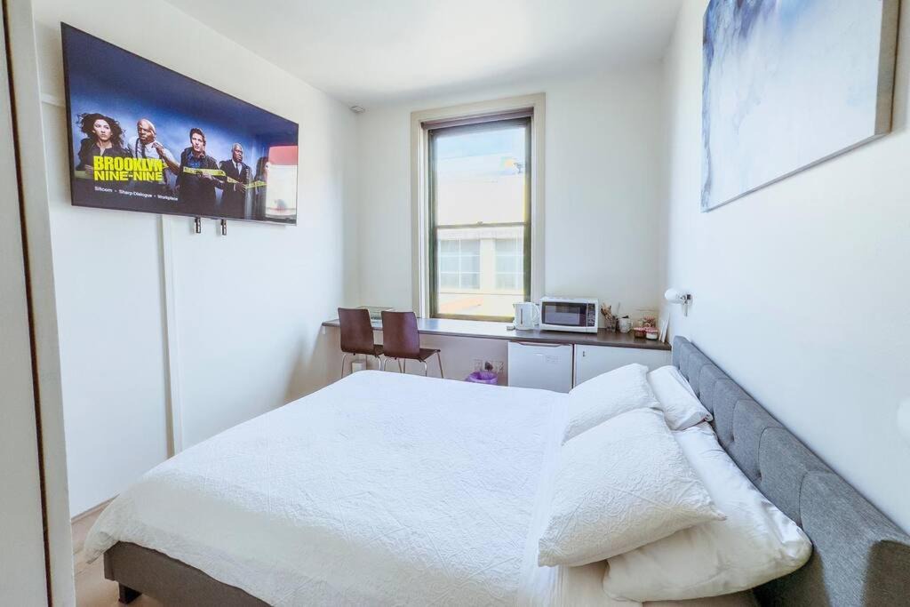 Adelaide Central Business District Apartment | City Studio with Netflix Premium 4K and Memory foam bed