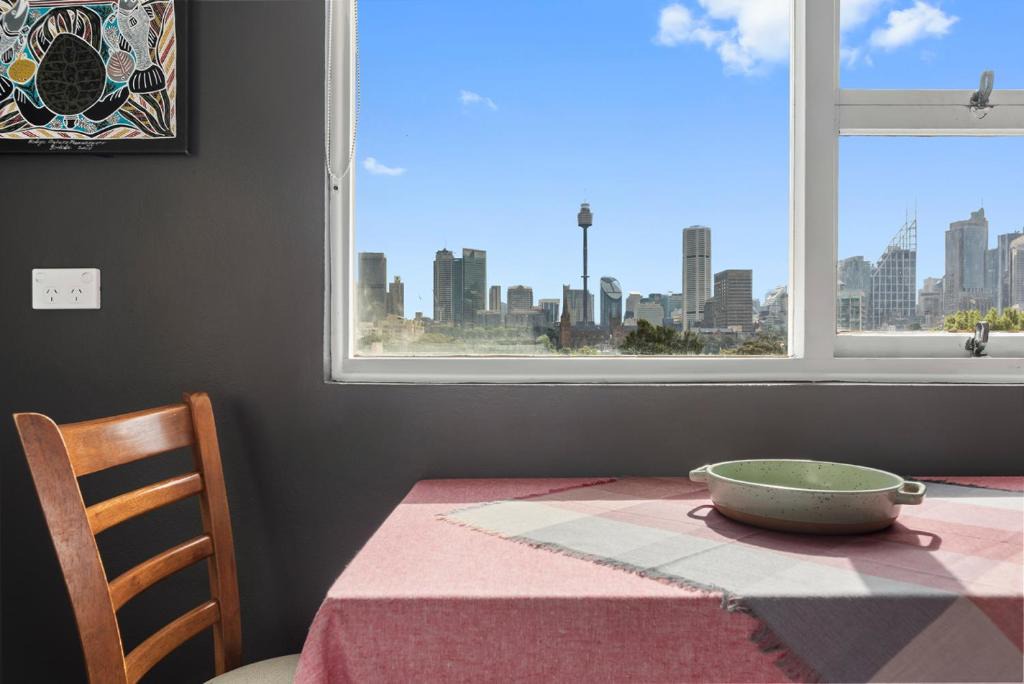 Woolloomooloo Apartment | City View Studio