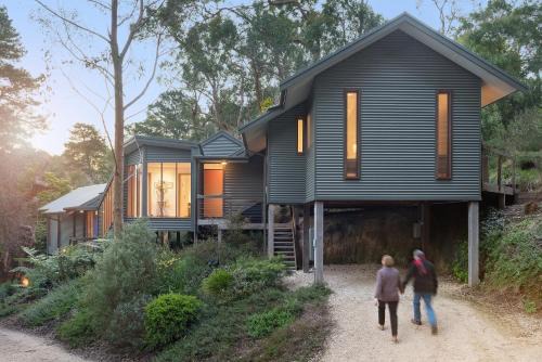 Aldgate Bed & Breakfast | Cladich Pavilions Bed and Breakfast