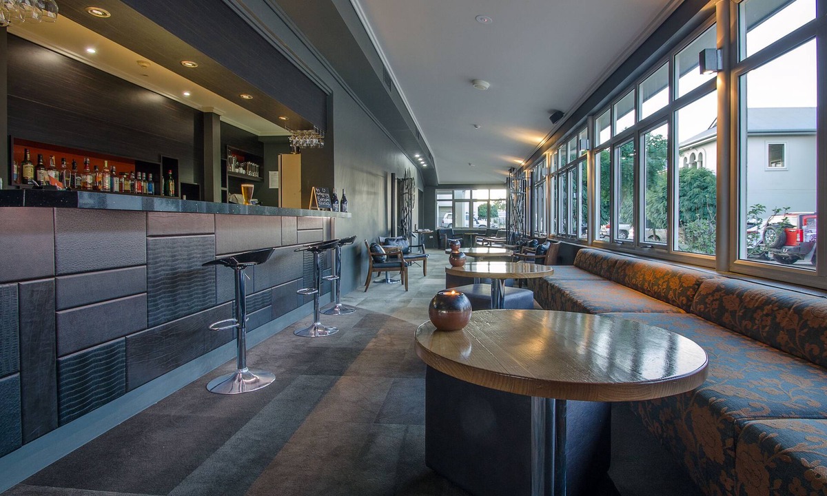Warwick Hotel | Coachman's Inn Warwick
