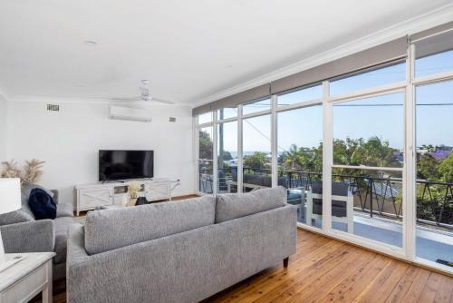 Nelson Bay House | Coastal Cottage in Nelson Bay - Pet Friendly