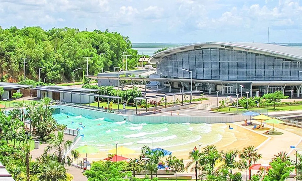 Darwin City Centre Apartment | Coastal Elegance Sunset Pool Balcony Dining