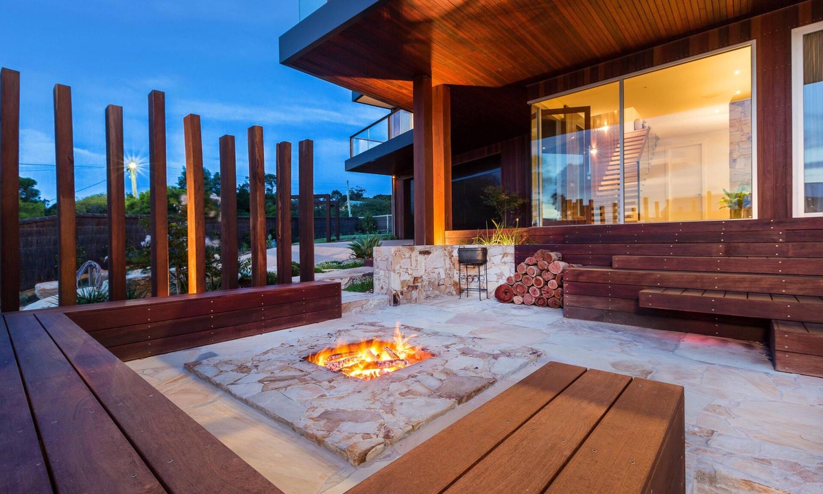 McCrae House | Coastal Reflections - McCrae's most majestic retreat