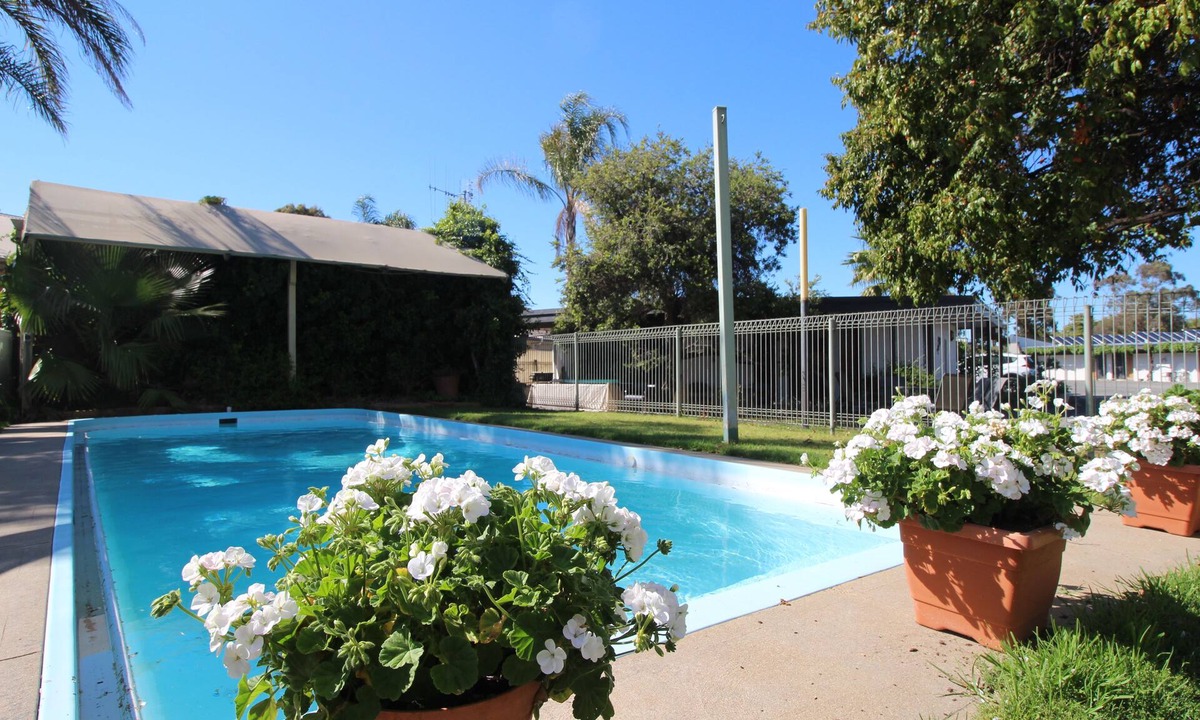 Cobram Hotel | Cobram Colonial Motor Inn
