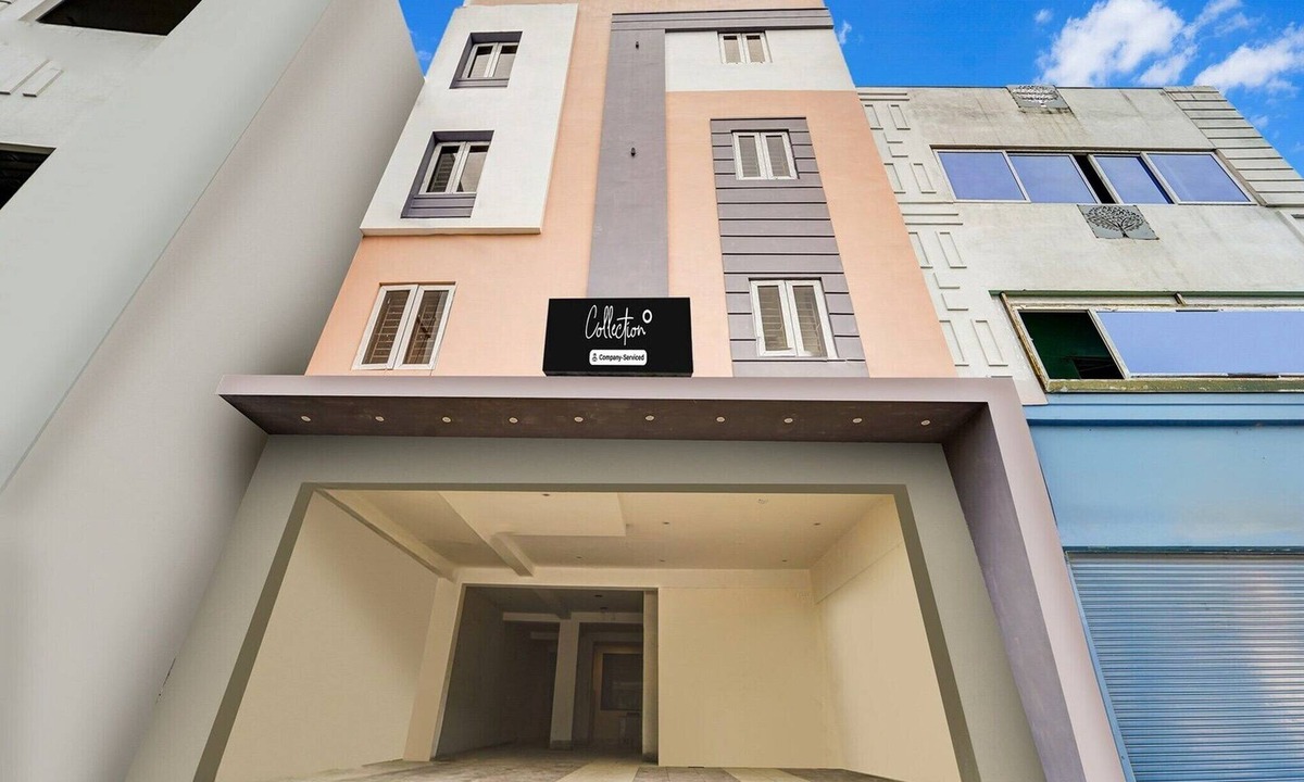 RS Puram House | Collection O RS Puram North Railway