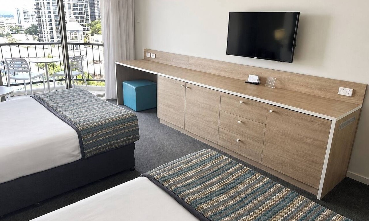 Surfers Paradise Apartment | Comfy 2Double-bed Suite in Central Surfers | Max 4