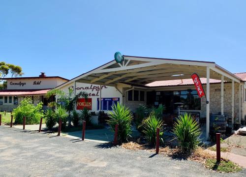 Coneybeer Hotel | Coonalpyn Hotel