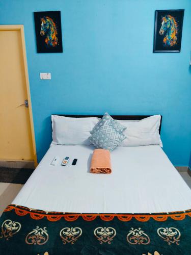 Chennai House | Cosy Homestay Behind Airport, close to DLF & RMZ IT park, MIOT and SRM Hospitals, Trade Center