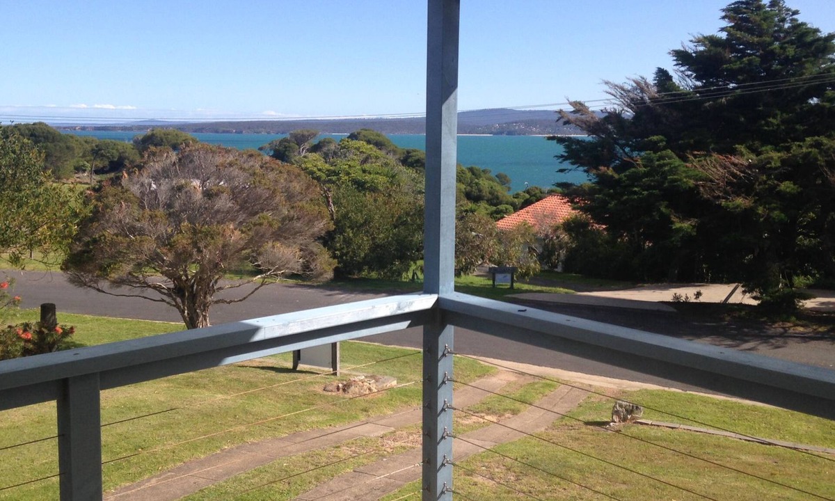 Merimbula Cottage | Cottage overlooking Merimbula Bay