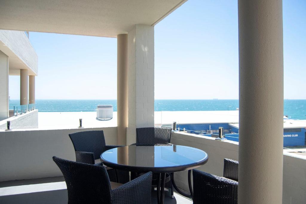 Cottesloe Apartment | Cottesloe Beach View Apartments #7