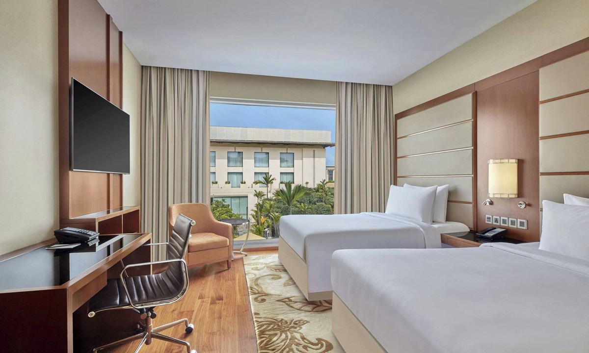Nedumbassery Hotel | Courtyard by Marriott Kochi Airport
