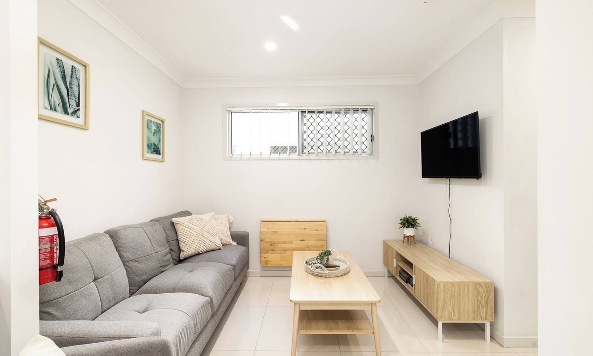 Rocklea Apartment | Covered Parking | 1 Bdr Apt w/AC | 435AF1