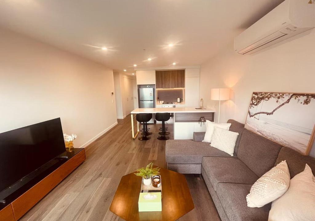 Box Hill Apartment | Cozy Central Retreat Box Hill