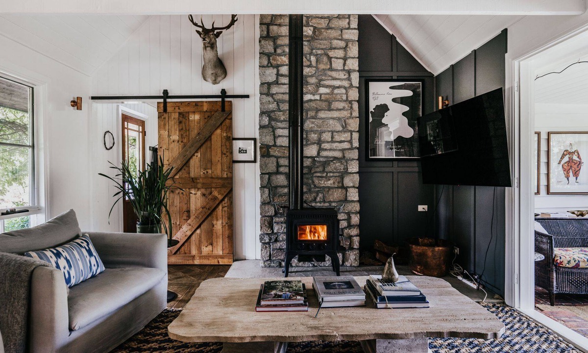 Pipers Creek House | Crofters Fold ~ Daylesford Macedon Region ~ Fabulous Farm Stay!