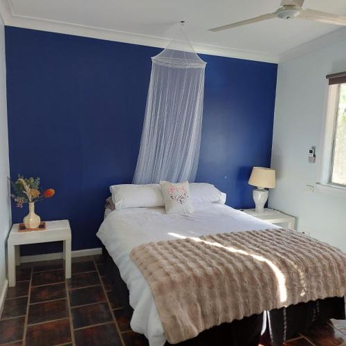 Lightning Ridge Bed & Breakfast | Da Big House - Bed and breakfast