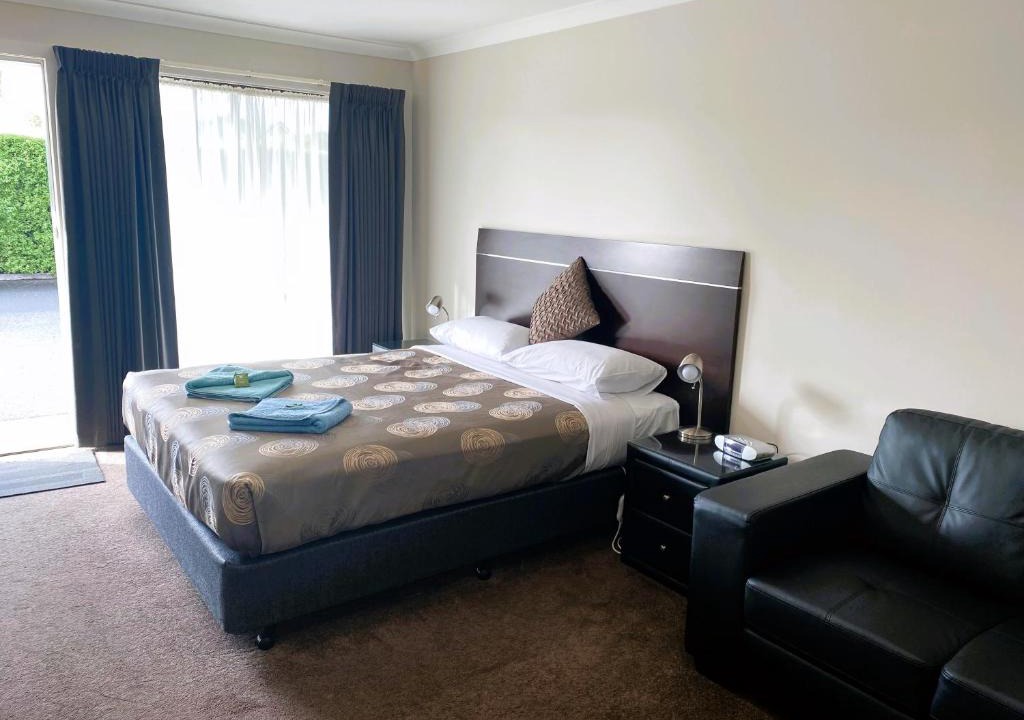 Terang Hotel | Dalvue Motel
