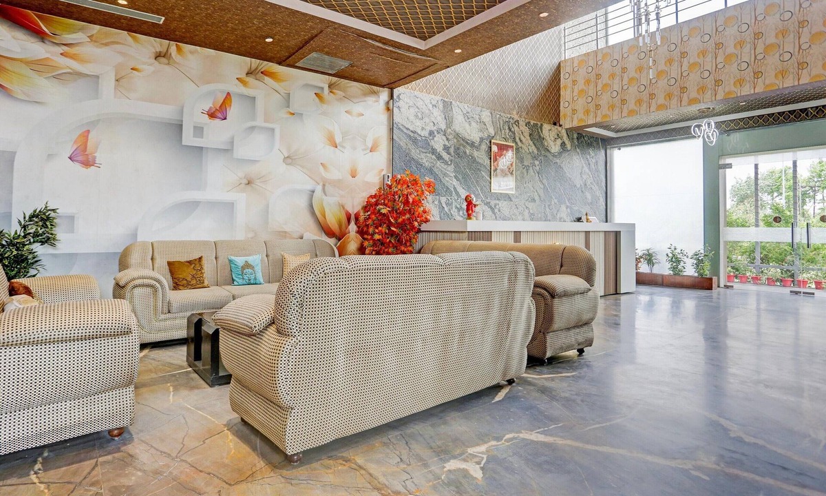 Bareilly House | Deluxe Palette Bareilly Bellazio Suites