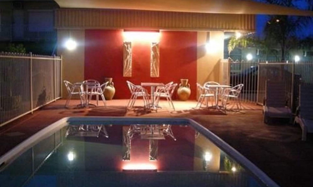 Broken Hill Hotel | Desert Sand Motor Inn