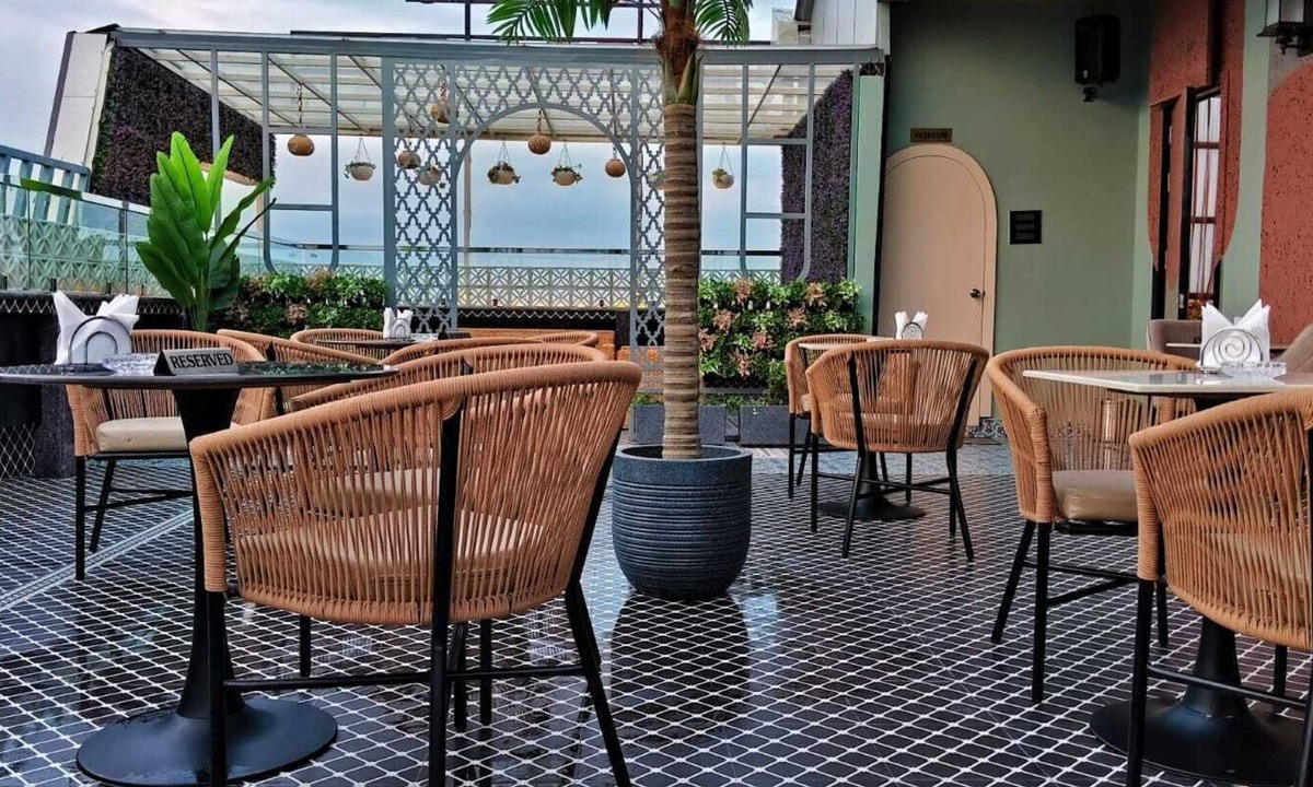 Tezpur Hotel | Dibakar Palace