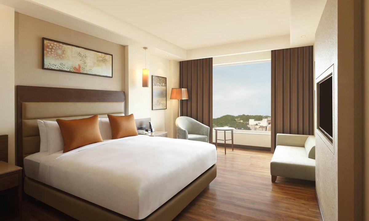 Basai Hotel | DoubleTree by Hilton Agra