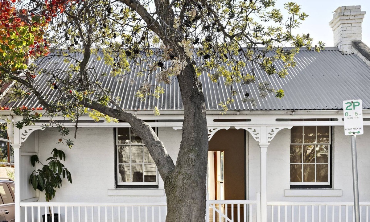 South Melbourne House | Draper Garden Cottage with Parking